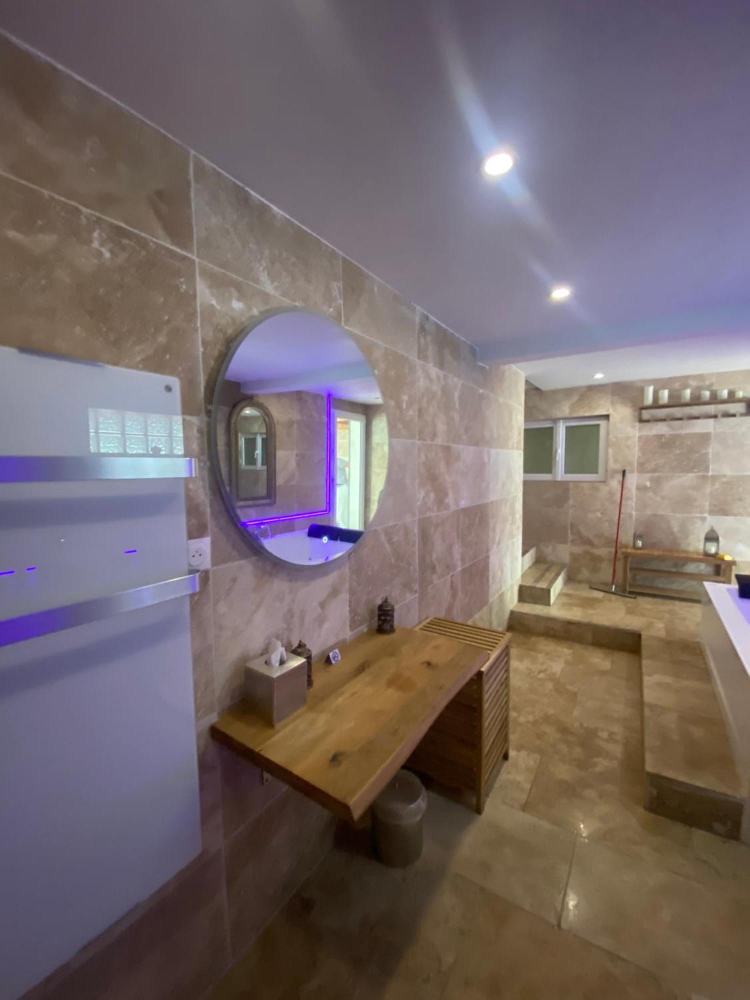 O Bain Soleil Bed & Breakfast Bourg-Saint-Andeol Ngoại thất bức ảnh